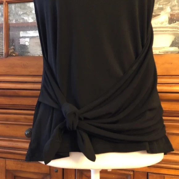 NWT Banana Republic Black Asymmetrical Top Size Small - Picture 2 of 6